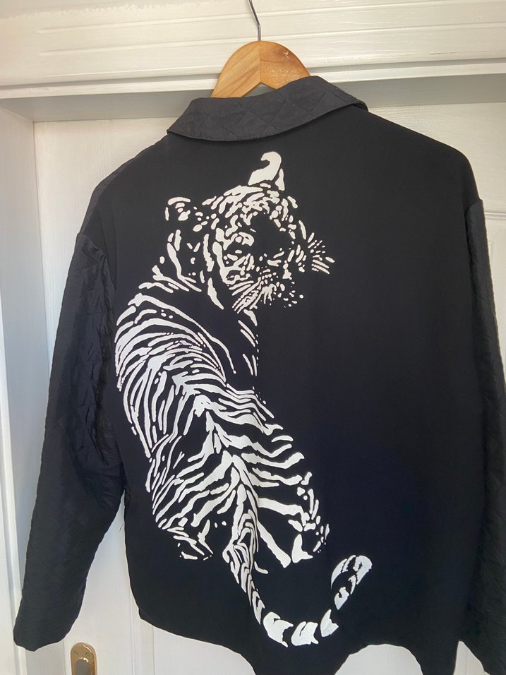 Siyah Kadın Uzun Kollu Baskılı Gömlek - Görsel 4