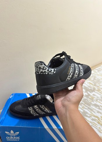 Adidas Siyah Zebra Desenli Samba