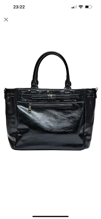 Stradivarius Tokalı Tote Siyah Çanta