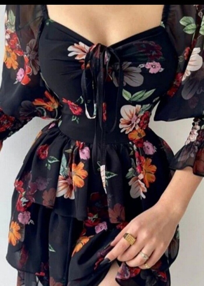 Çiçek astarlı şifon elbise - Görsel 3