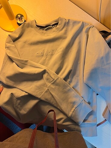 sweatshirt