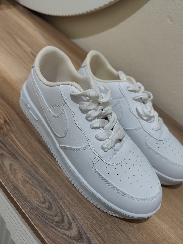 Beyaz Minimalist Kadın erkek Spor Ayakkabı - Görsel 4