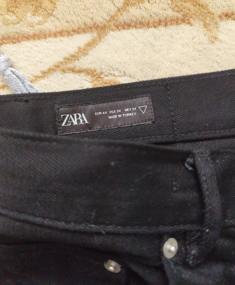 siyah Zara pantolon hiç yikanmadi - Görsel 3