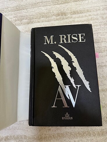 AV M. Rıse kitap - Görsel 2