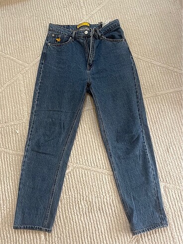 Pull and bear mom jean