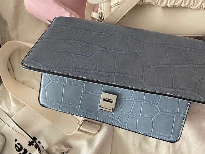  Beden mavi Renk stradivarius çanta