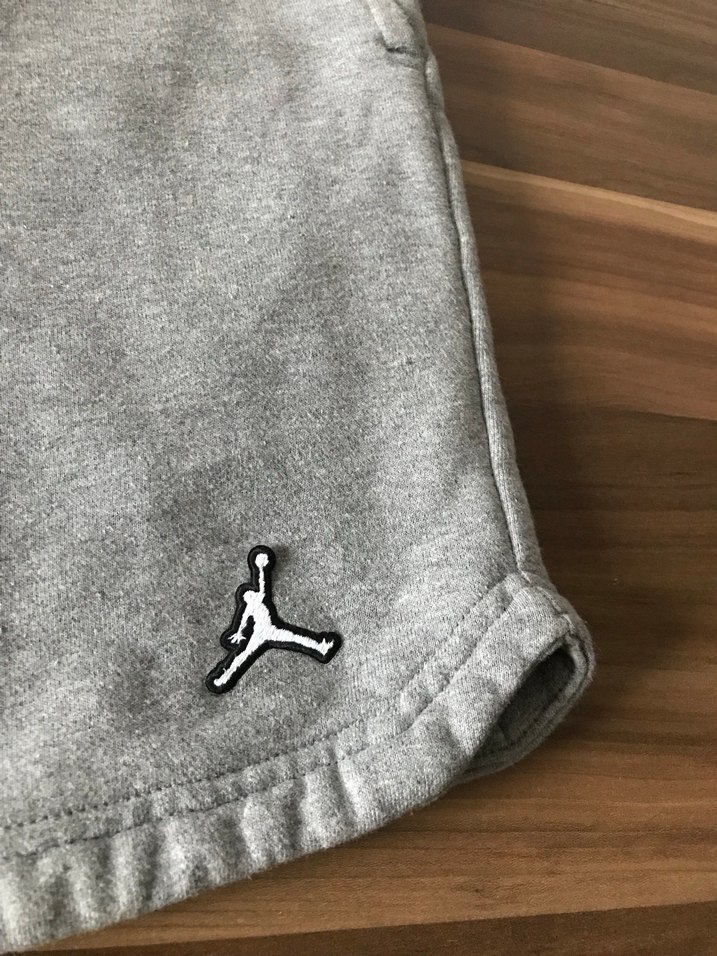 Puma Gri Erkek Şort
#puma - Görsel 4