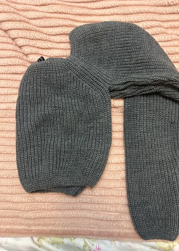 Gri Kadın Triko Tekne Yaka Kazak - Görsel 2