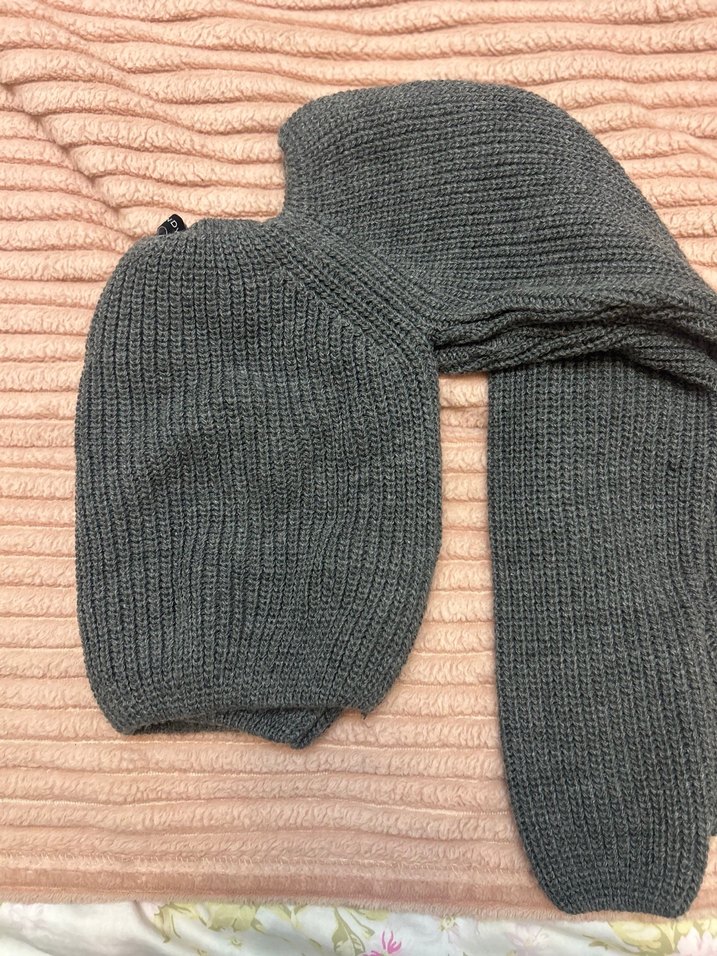 Gri Kadın Triko Tekne Yaka Kazak - Görsel 2