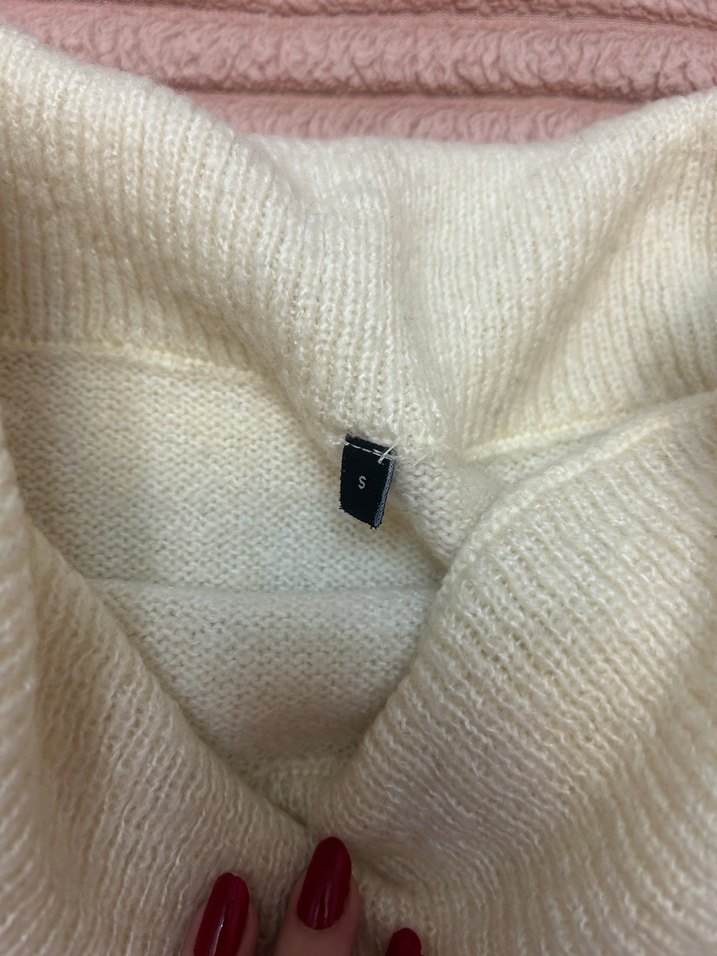 Kadın Beyaz Boğazlı Triko Kazak - Görsel 2