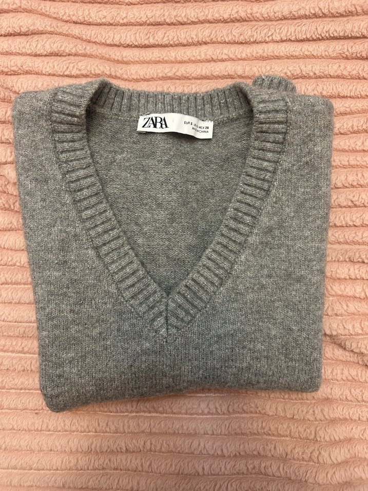 Gri V Yaka Örgü Kadın Süveter - Görsel 3