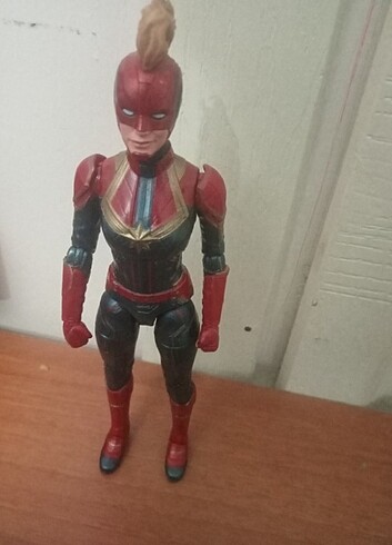 Marvel Legends Captain Marvel