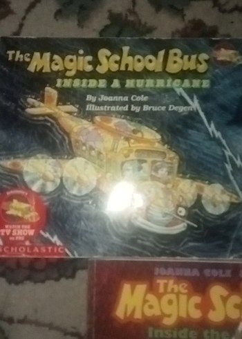 The Magic School Bus Çocuk Kitapları Seti - Görsel 2
