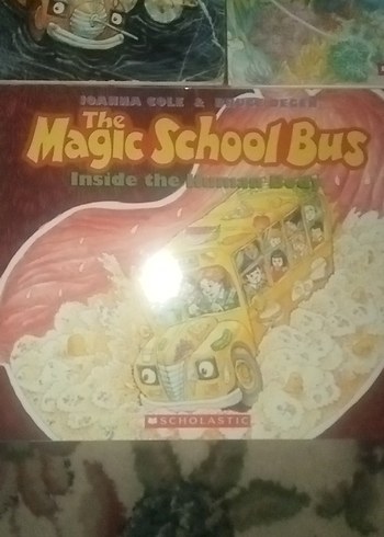 The Magic School Bus Çocuk Kitapları Seti - Görsel 4