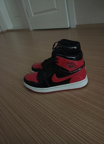 Nike Air Jordan retro high bred papent