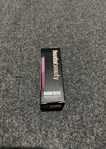 HUDA BEAUTY Blush Filter Likit Allık - Pembe - Görsel 2