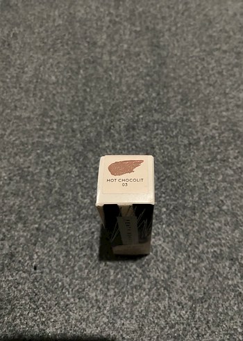 Fenty Beauty Gloss Bomb Stix Nemlendirici Ruj 09-HotChocolit - Görsel 3