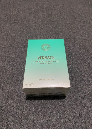 Versace Crystal Emerald Kadın Parfümü 50 ml - Görsel 2