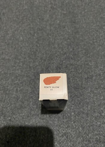 Fenty Beauty Gloss Bomb Stix Nemlendirici Ruj - Görsel 3