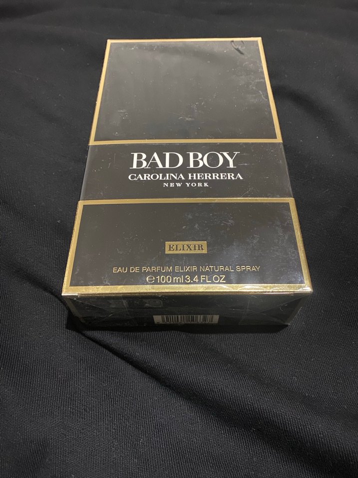 Carolina Herrera Bad Boy Elixir Erkek Parfümü - Görsel 2