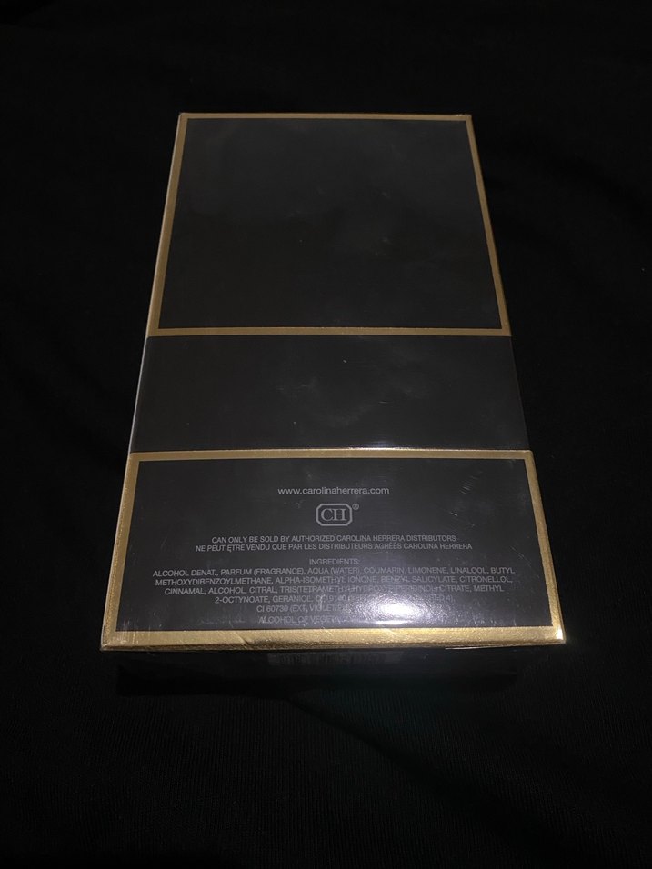 Carolina Herrera Bad Boy Elixir Erkek Parfümü - Görsel 3