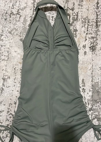 Yeşil şort tulum - Görsel 2