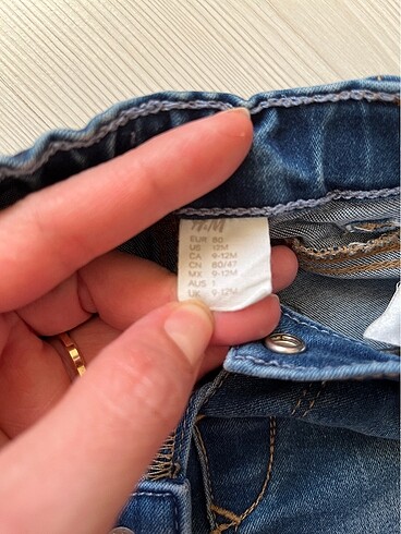 9-12 Ay Beden H&M şort