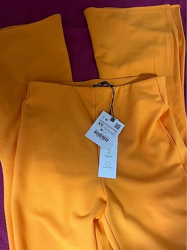 Zara etiketli pantolon