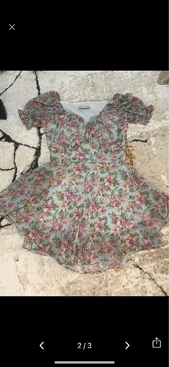 Zara Mini çiçekli elbise