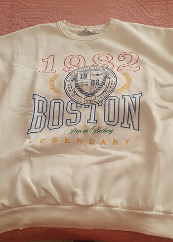 Bershka Beyaz Baskılı Kadın Sweatshirt