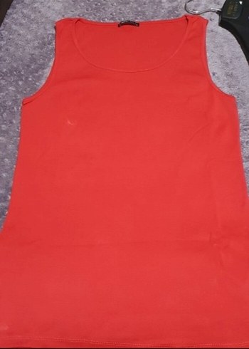 Kırmızı Kadın Spor Atlet