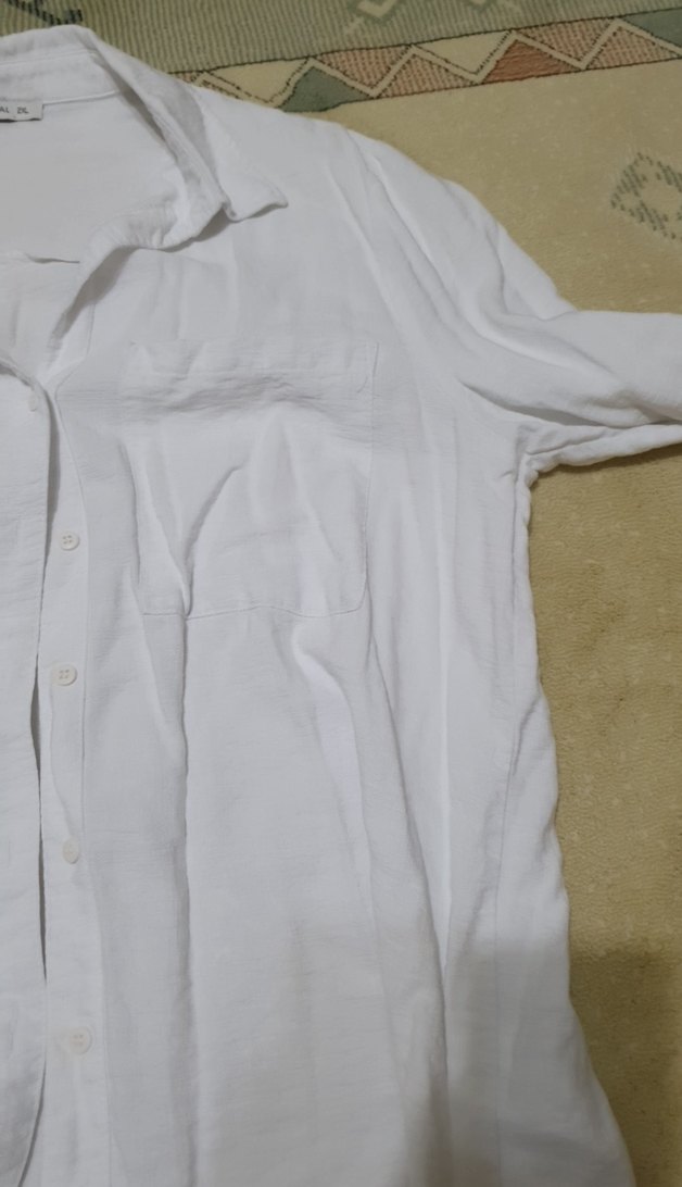 Düğmeli Beyaz Keten Kadın Gömlek - Görsel 3