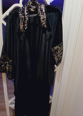 44 Beden Gold Desenli Uzun Kadın abaya