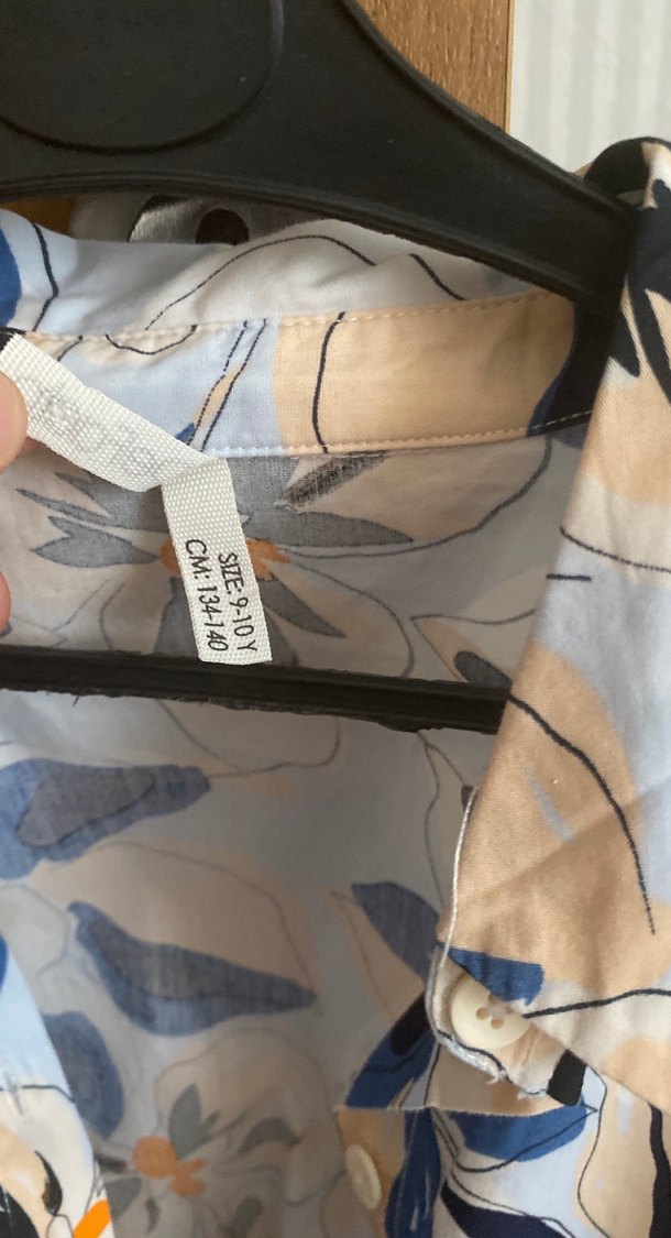 Mavi Çiçek Desenli Bağlamalı Kadın Gömlek - Görsel 2