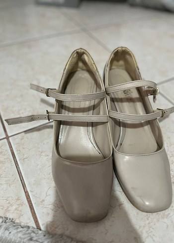 Diğer Bej Stiletto Topuklu Kadın Klasik Ayakkabı