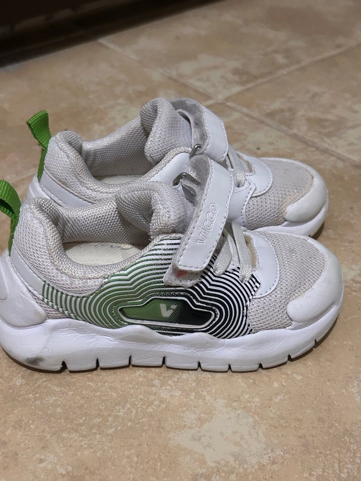 Beyaz Erkek Çocuk Spor Ayakkabı - Yılan Desenli - Görsel 2