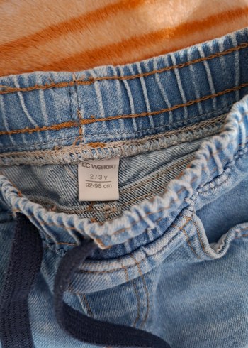 LCW Kids Erkek Bebek Bağcıklı Jean Pantolon - Görsel 4