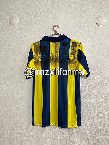 Fenerium Fenerbahçe imzalı forma