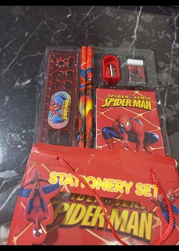 Örümcek Adam Temalı Kırtasiye Seti - Görsel 2