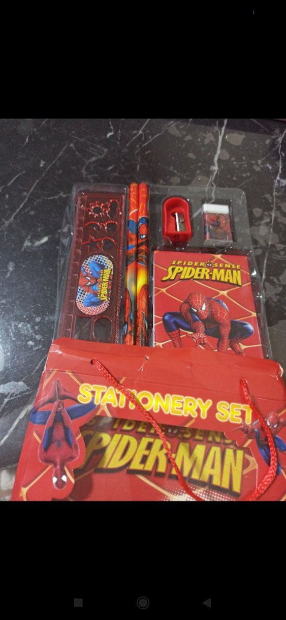 Örümcek Adam Temalı Kırtasiye Seti - Görsel 2