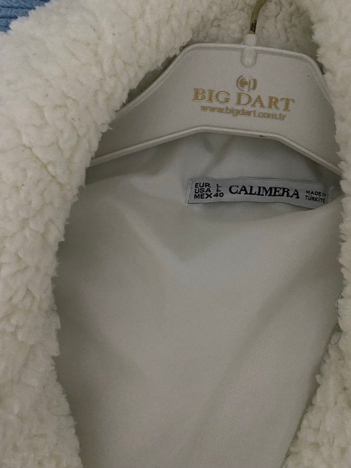 Düğmeli Beyaz Midi Kadın Kaban - Görsel 3