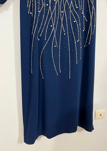 Boncuk İşlemeli Lacivert Uzun Abiye Elbise - Görsel 4