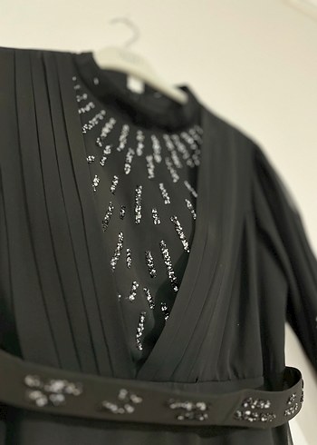 Boncuk İşlemeli Siyah Abiye - Görsel 3