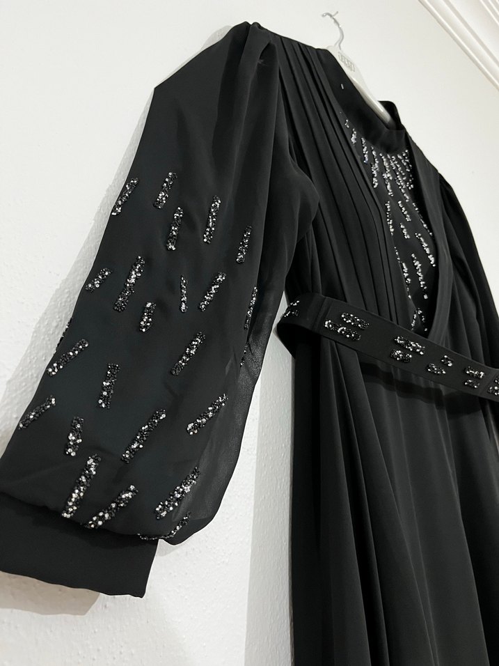 Boncuk İşlemeli Siyah Abiye - Görsel 4
