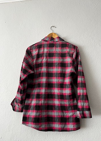 Pembe Koyu Renkli Düğmeli Kadın Gömlek - Görsel 2