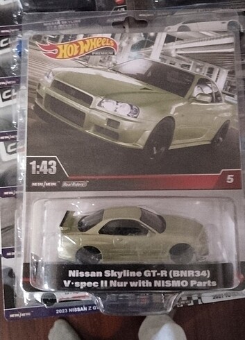 1/43 Hot Wheels Premium Nissan Skyline R34