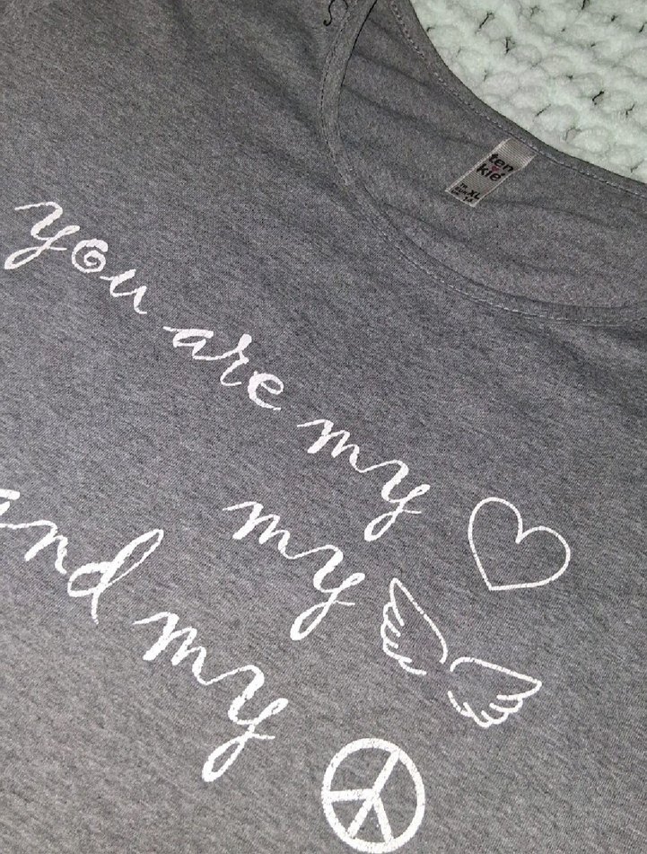 Gri Baskılı Tişört - Görsel 2