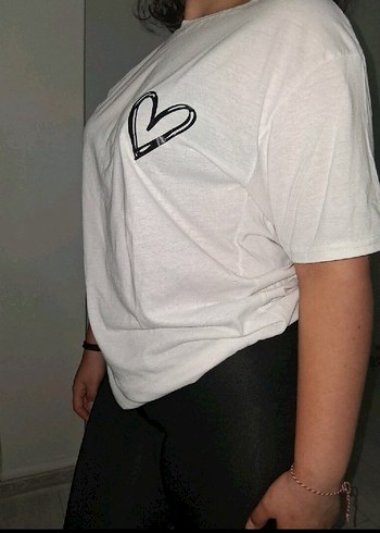 Beyaz Baskılı Tişört - Görsel 2