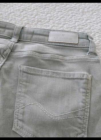 27 Beden Mavi jeans/Kadın 