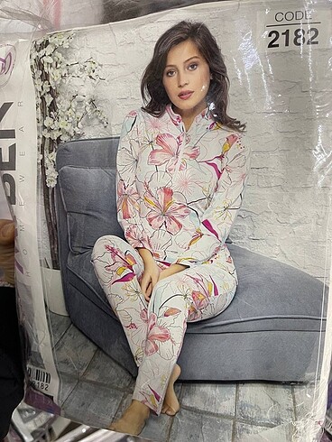 Kadın pijama takımı